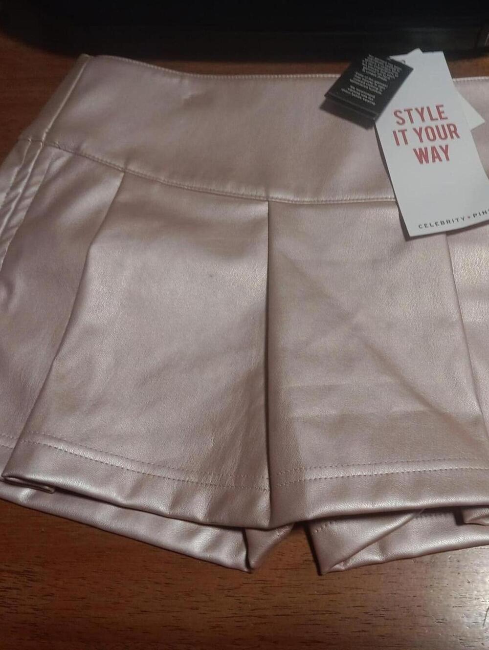 NWT Celebrity Pink Women's Pink and Gold Skorts Large